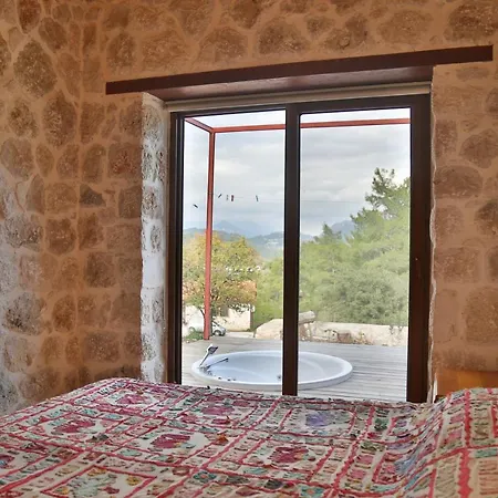 Stone House Chalet Olympos